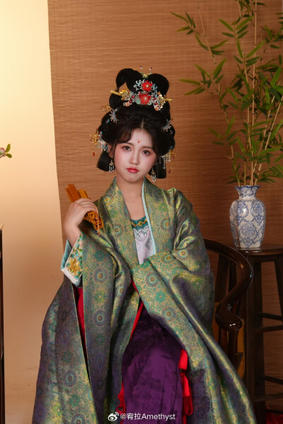 宥拉