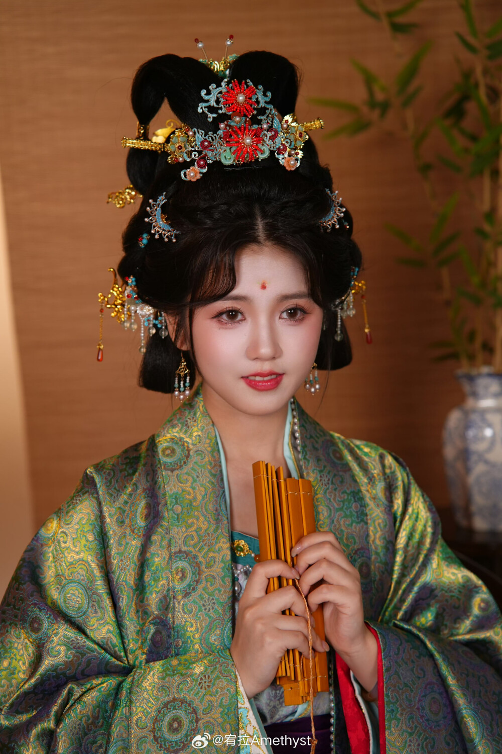 宥拉