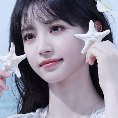 写信告诉我今天海是什么颜色