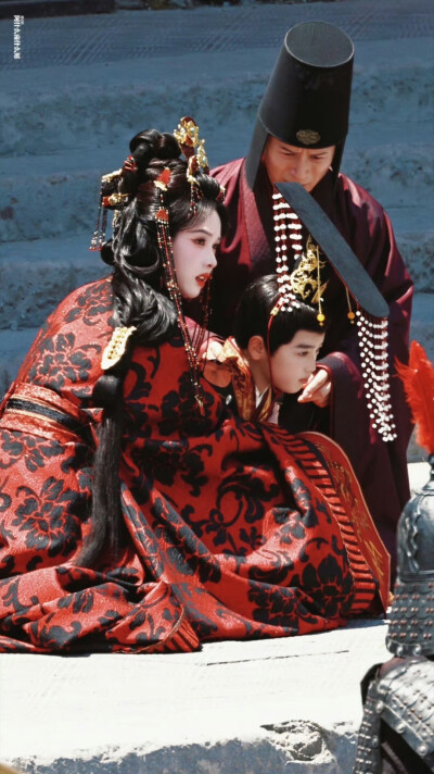陈都灵