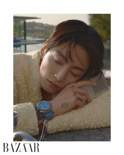 260515
harpersbazaakorea ins更新柾国相关