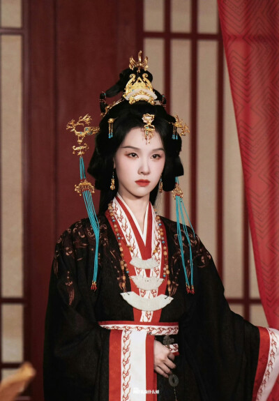 陈都灵
