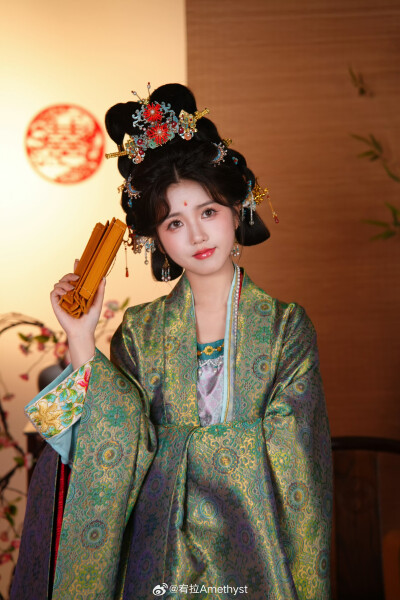 宥拉