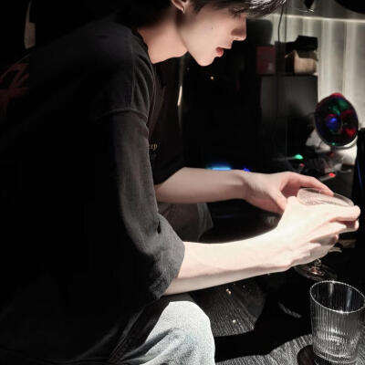 ✰