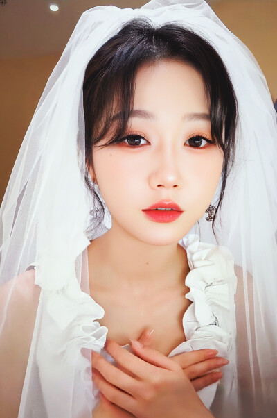 岳雨婷