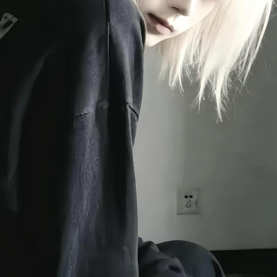 ✰