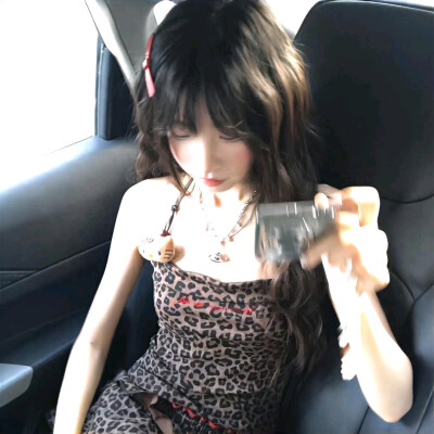 女头