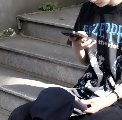 ✰
