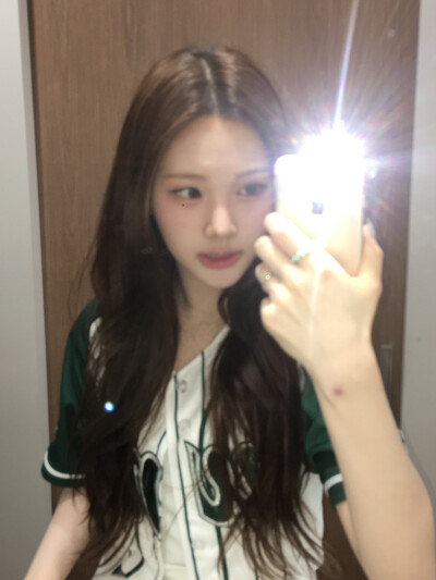 babydontcry yihyun曺彝晛