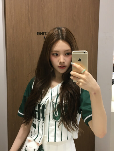 babydontcry yihyun曺彝晛