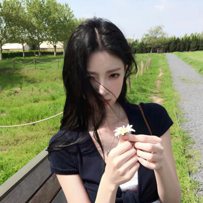 四葉草的花語是幸福