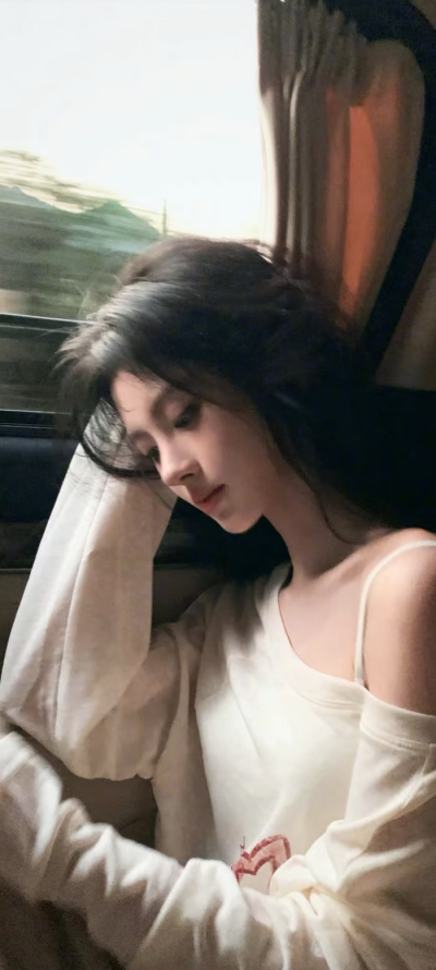 小鞠
