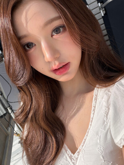 ive 张元英