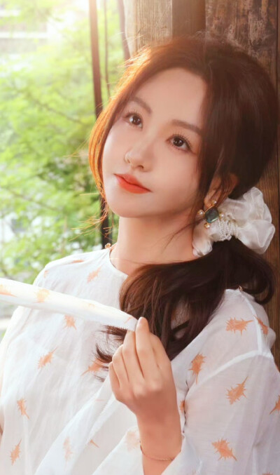 杨蓉