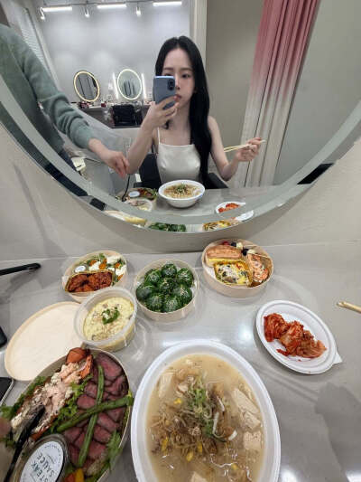 刘知珉 karina