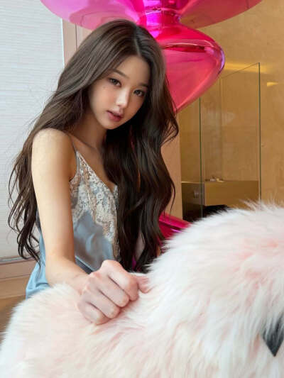 张元英 wonyoung