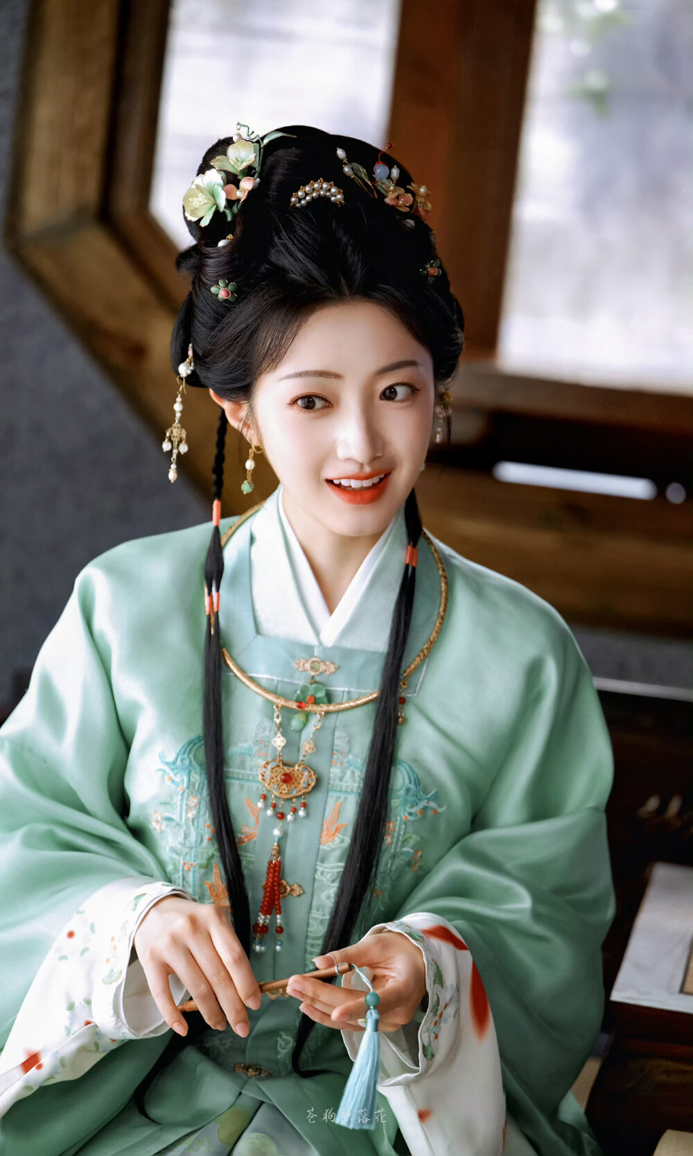 黄羿