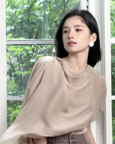 张婧仪