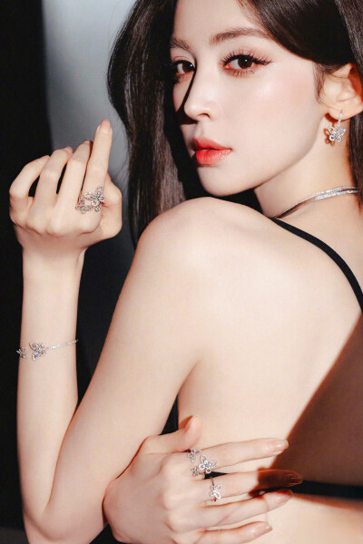 娜扎