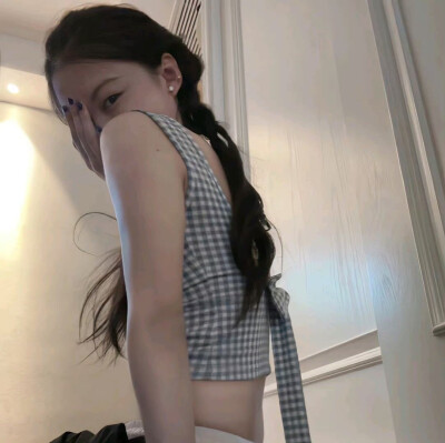 悄悄退场
