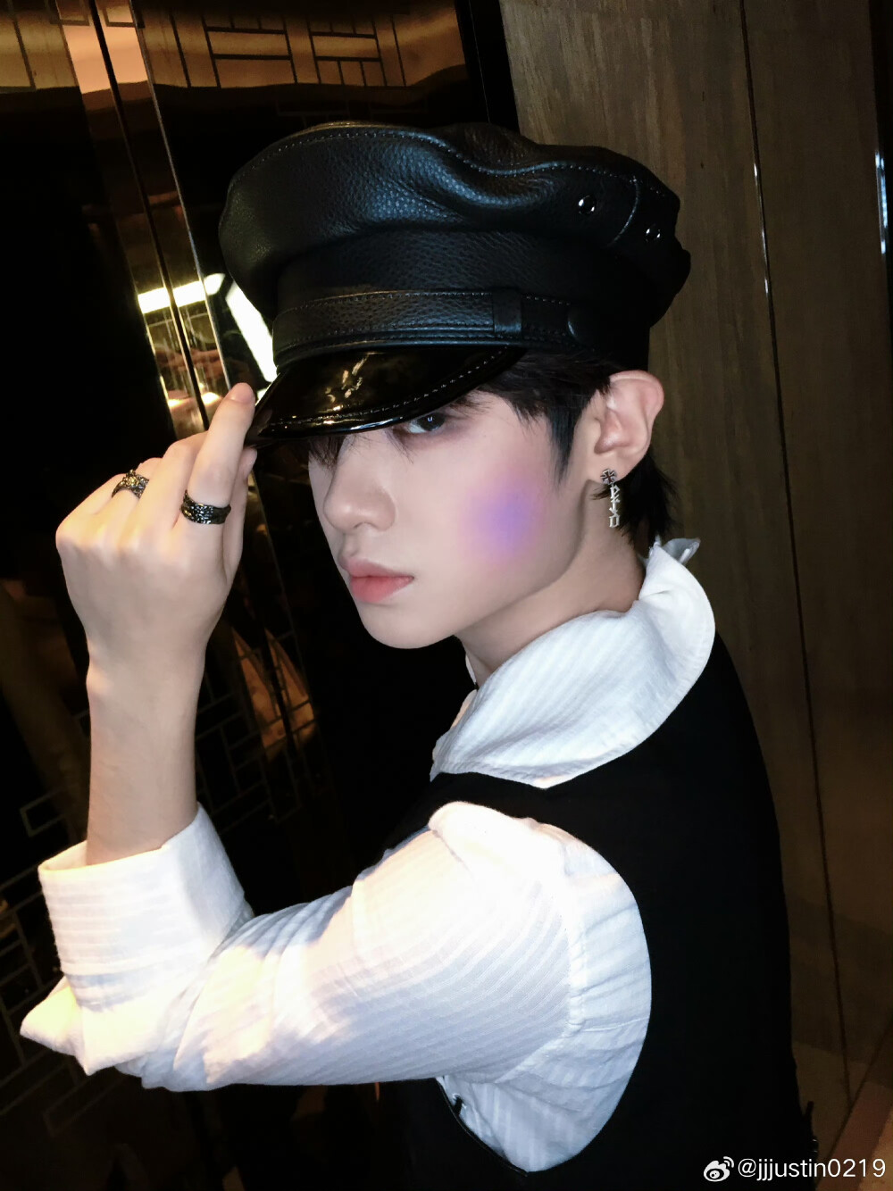 黄明昊