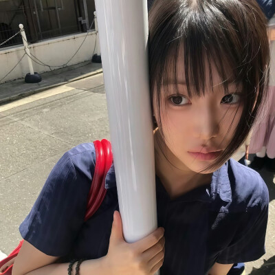 悄悄退场