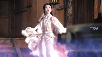 鞠婧祎