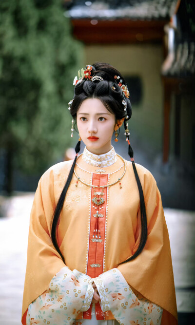 黄羿