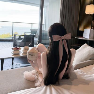 DOLL