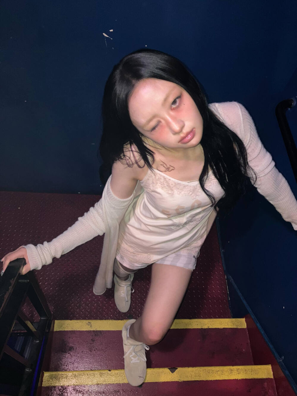 河秀映