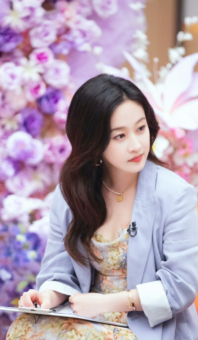 刘美含