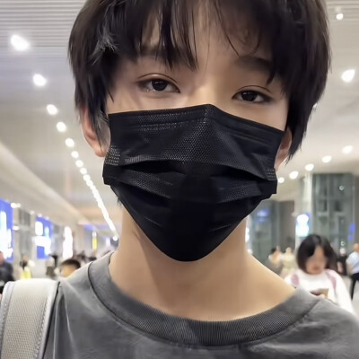 王橹杰