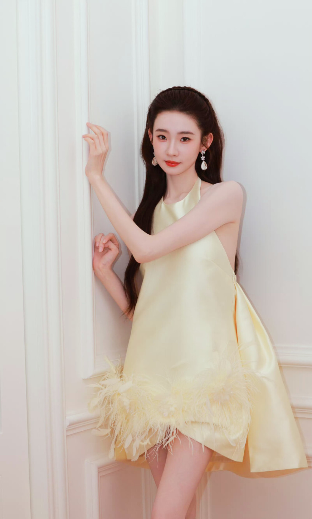 张艺凡