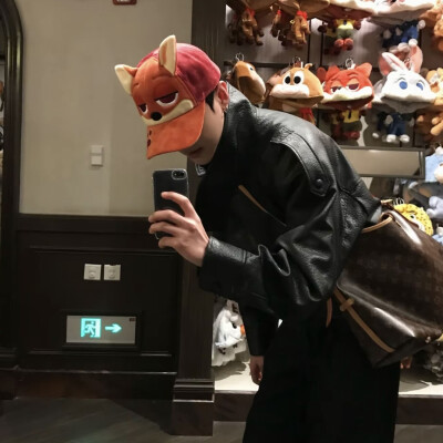 头像丨男头 感到幸福的时候会流泪