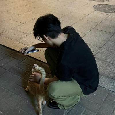 头像丨男头 缘分本就稀薄寡淡你看又一年夏天要来了