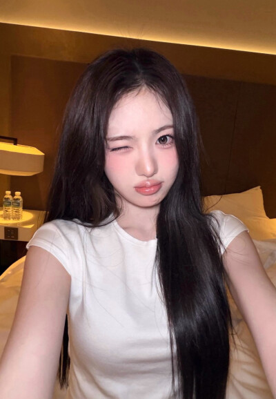 kiiikiii Sui李守彬