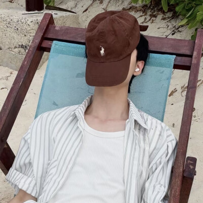 头像丨男头 感到幸福的时候会流泪
