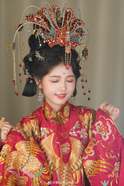 宥拉