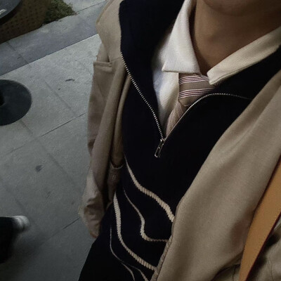 头像丨男头 感到幸福的时候会流泪