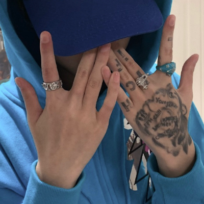 头像丨男头 成为你珍视的人好难