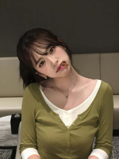 安宥真 yujin