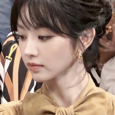 薇薇