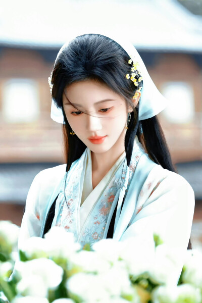 月鳞绮纪