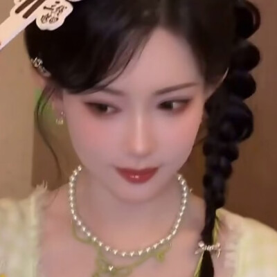 你脸红红的呼吸
