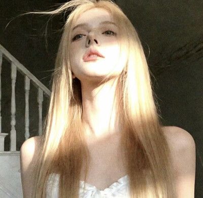 女头