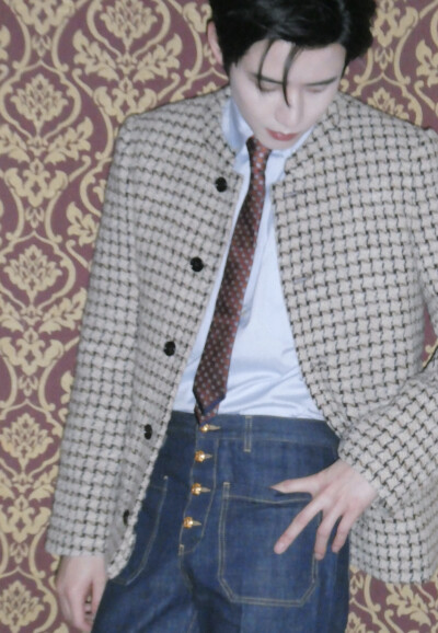 任豪