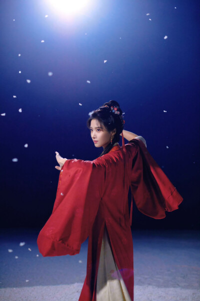 卢昱晓