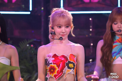 宮脇咲良