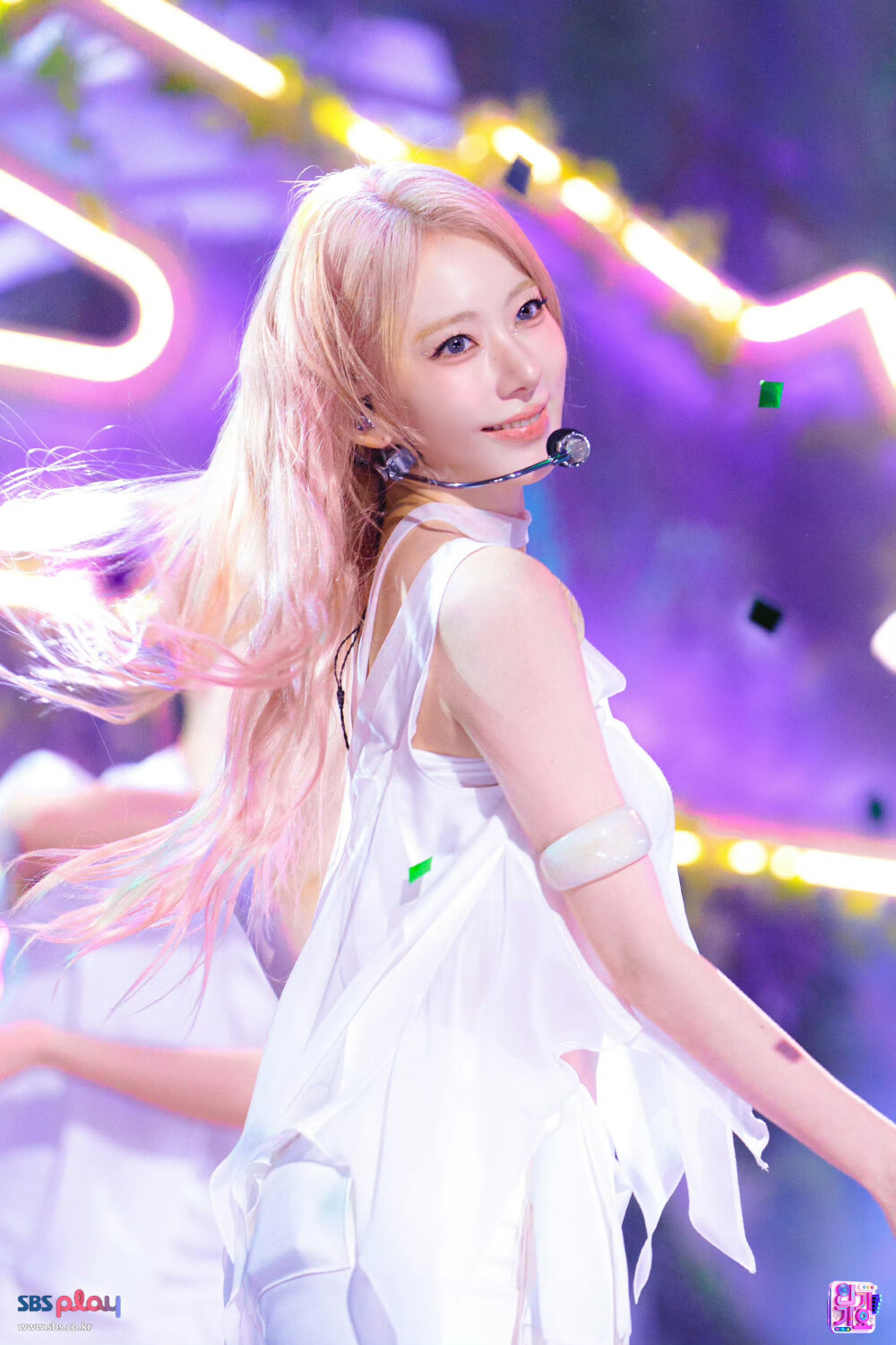 宮脇咲良