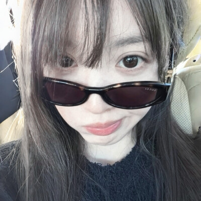 我姐姐是全世界最会报备的小女孩